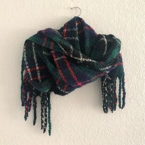 NWT BLANKET SCARF
